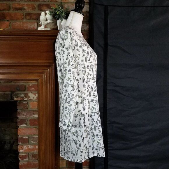 Joe Fresh White Floral Shift Dress - Picture 2 of 10